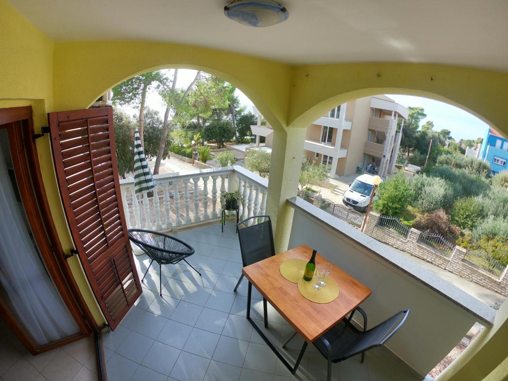 Apartments Stanko Petrcane Bagian luar foto
